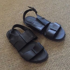 UO Black leather sandals